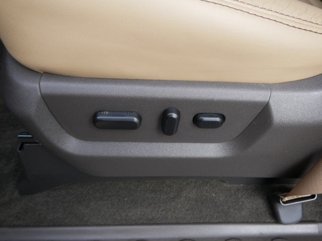 2011 Ford Super Duty F-250 SRW Lariat