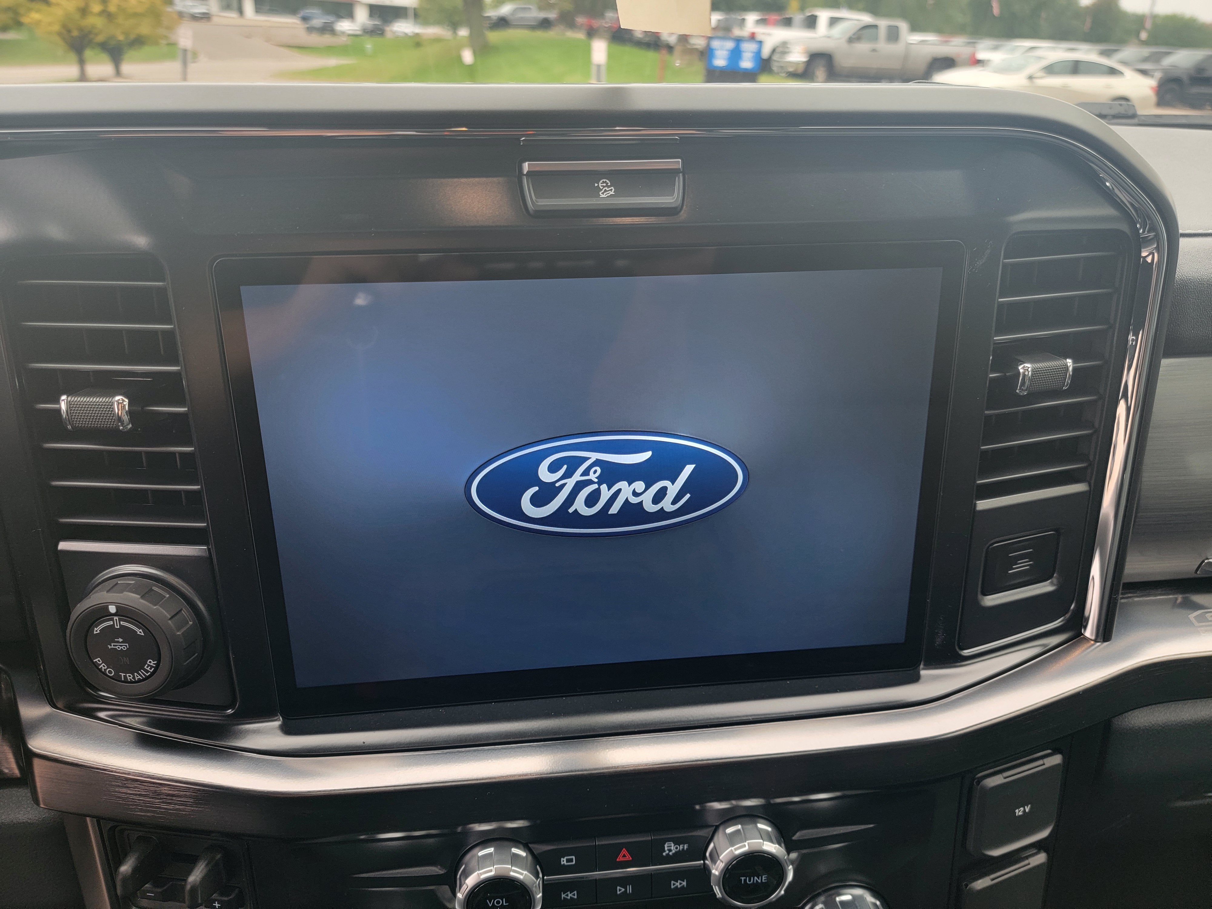 2027 Ford Super Duty F-250® Lariat®