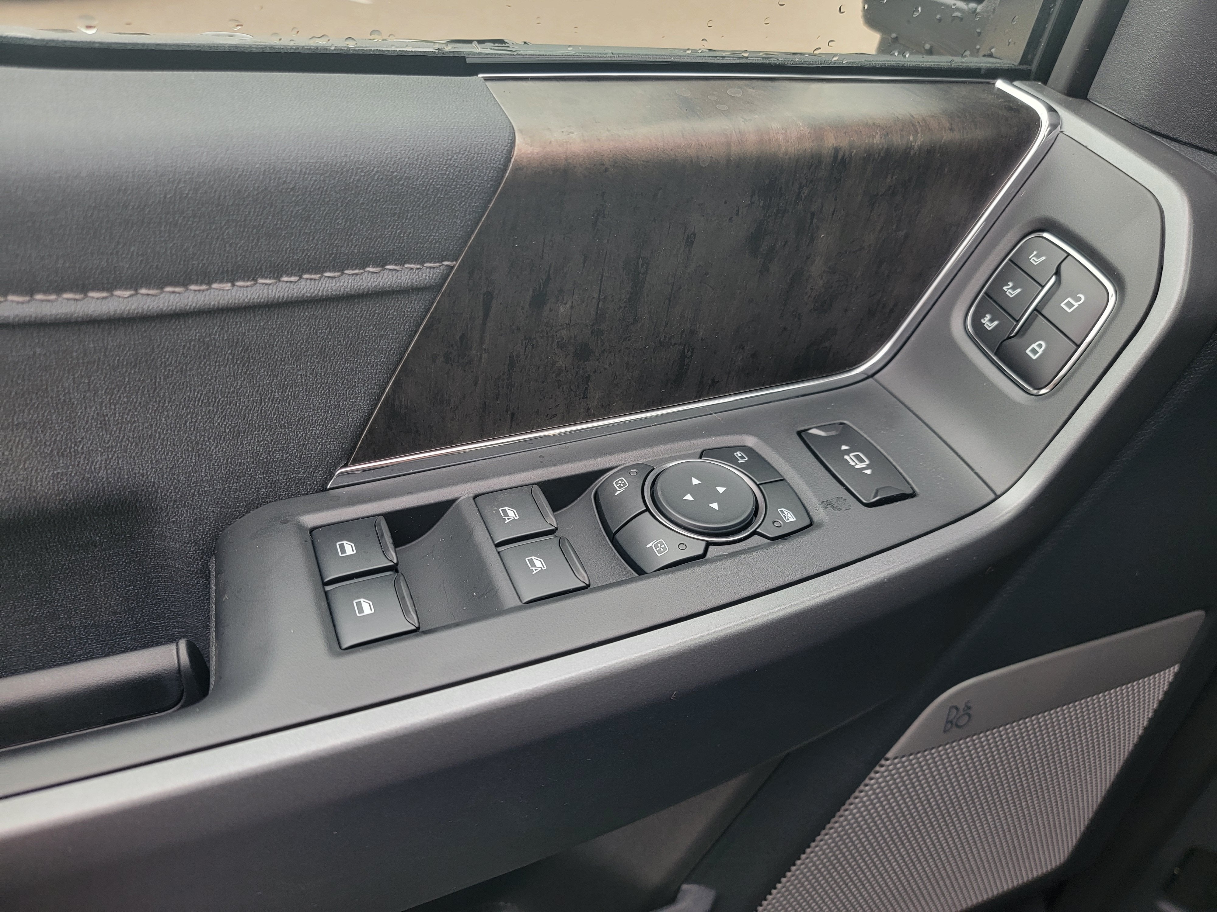 2027 Ford Super Duty F-250® Lariat®