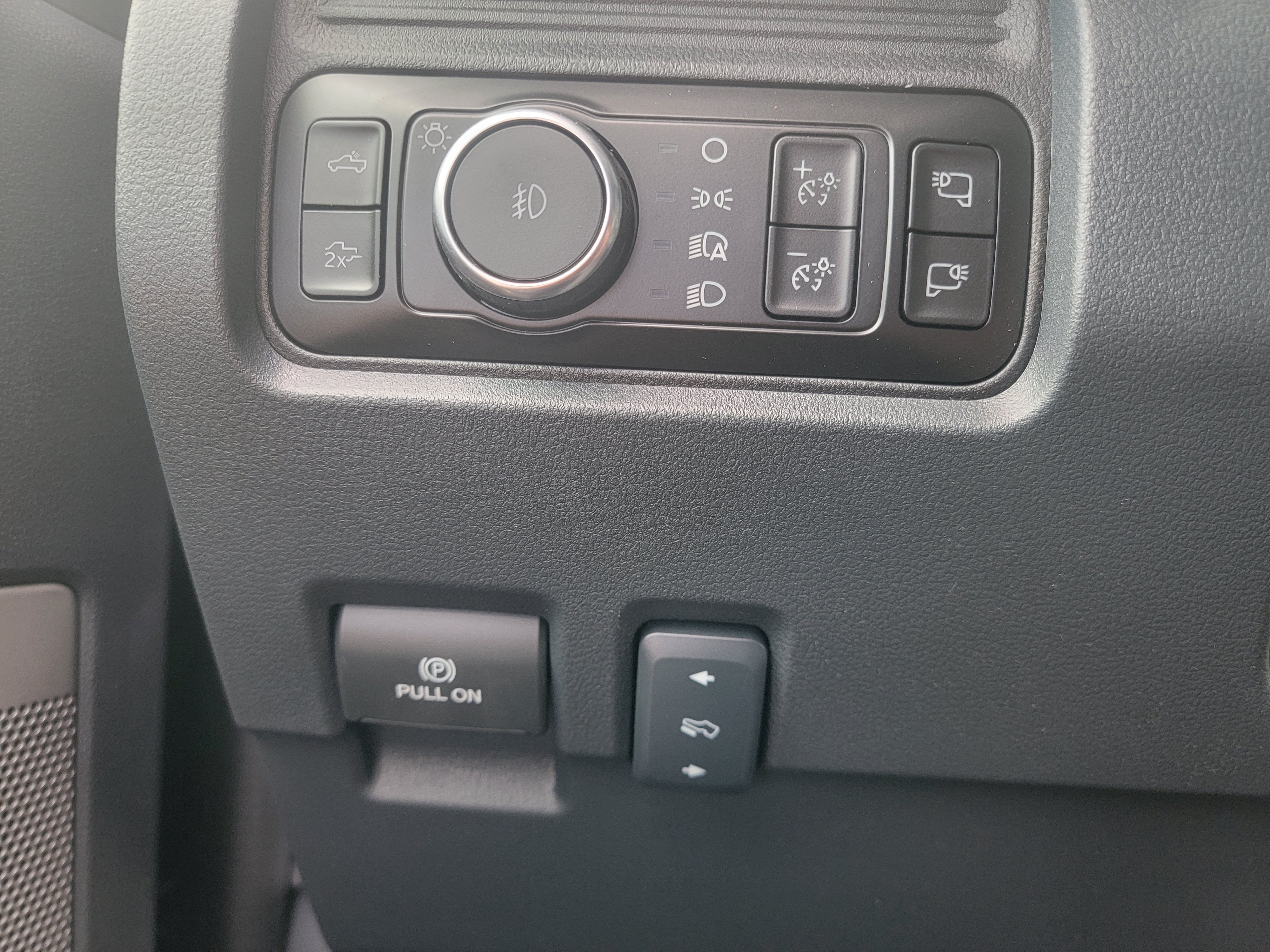 2027 Ford Super Duty F-250 SRW 