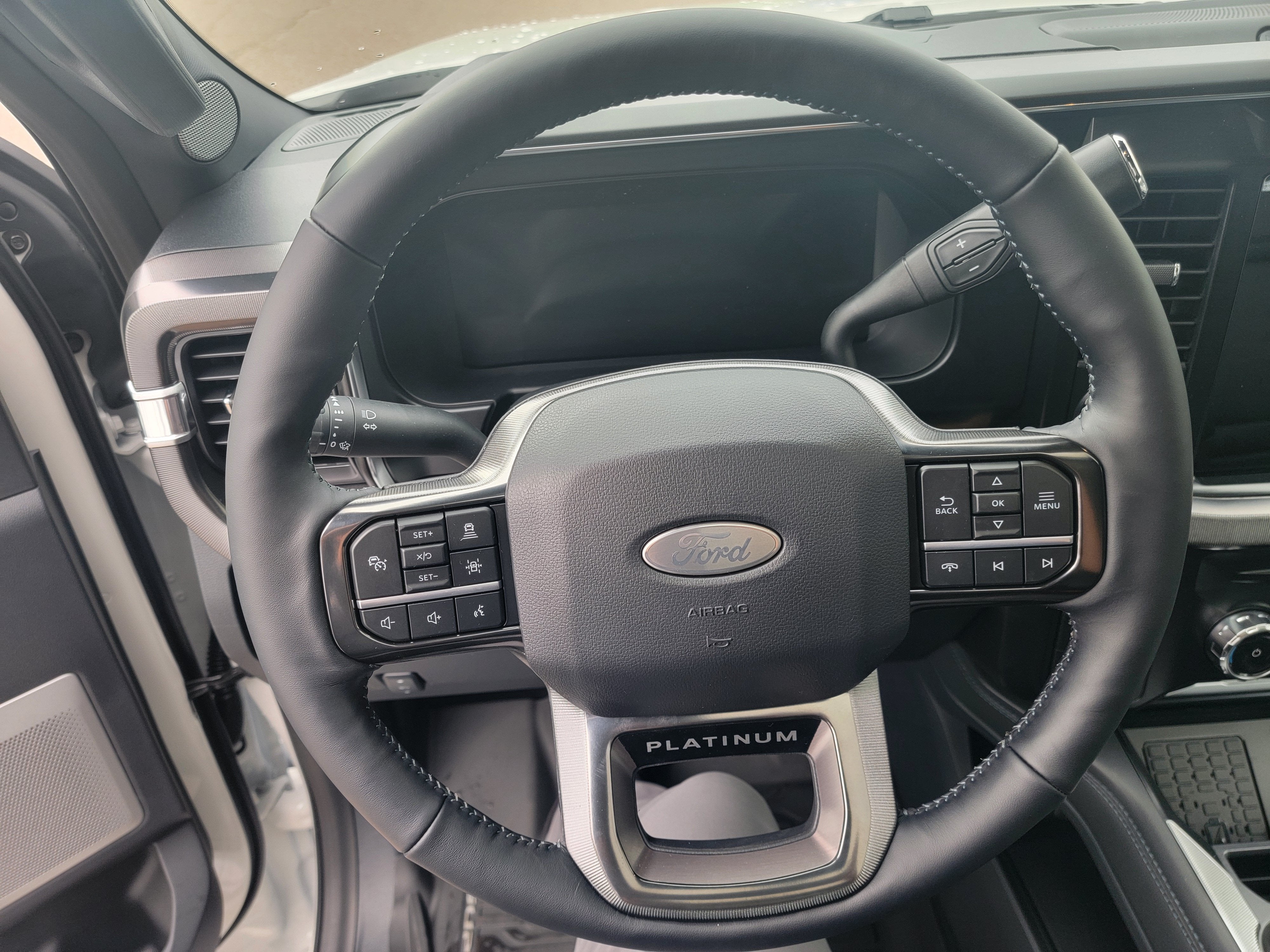 2027 Ford Super Duty F-350® Platinum®