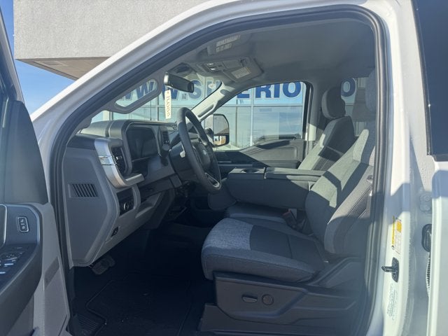 2026 Ford Super Duty F-350® XLT