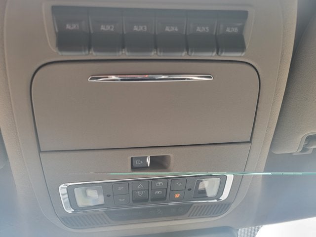 2027 Ford Super Duty F-350® Platinum®