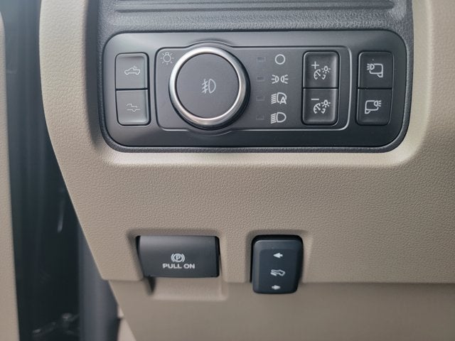 2027 Ford Super Duty F-350® Platinum®