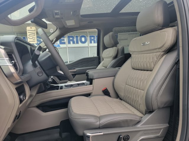 2027 Ford Super Duty F-350® Platinum®