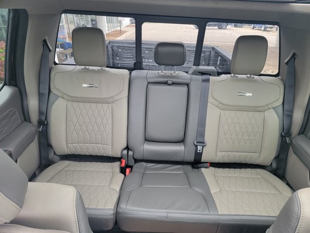 2027 Ford Super Duty F-350® Platinum®