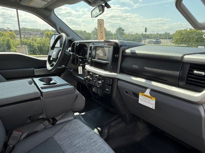 2026 Ford Super Duty F-350® XLT