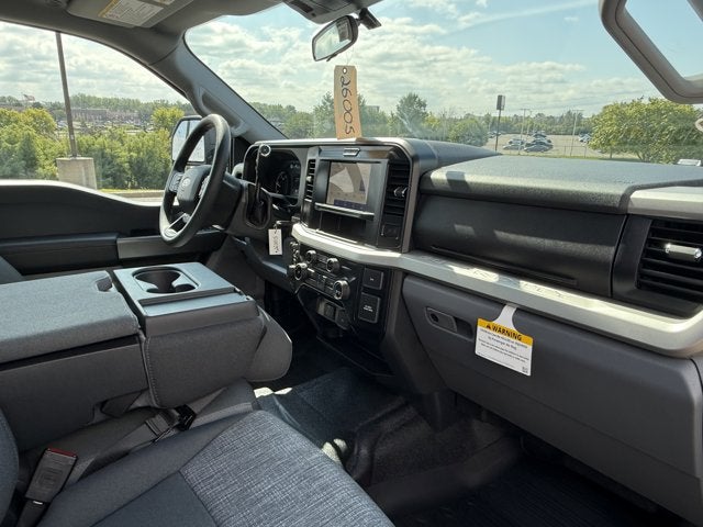 2026 Ford Super Duty F-350® XLT