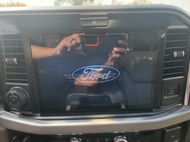 2027 Ford Super Duty F-350 SRW Platinum