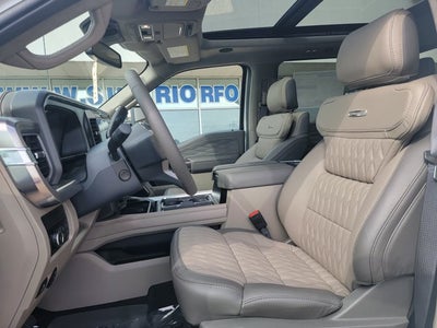 2027 Ford Super Duty F-350 SRW Platinum