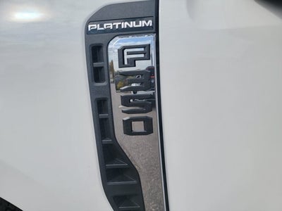 2027 Ford Super Duty F-350 SRW Platinum