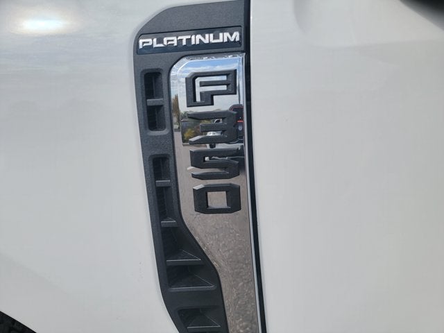 2027 Ford Super Duty F-350 SRW Platinum
