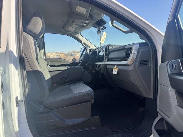 2026 Ford Super Duty F-350® XLT