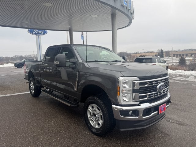2026 Ford Super Duty F-350® XLT