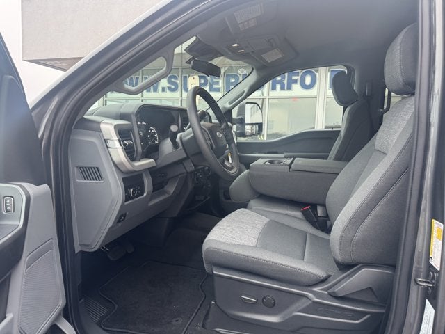 2026 Ford Super Duty F-350® XLT