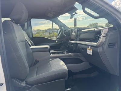 2027 Ford Super Duty F-350® XLT