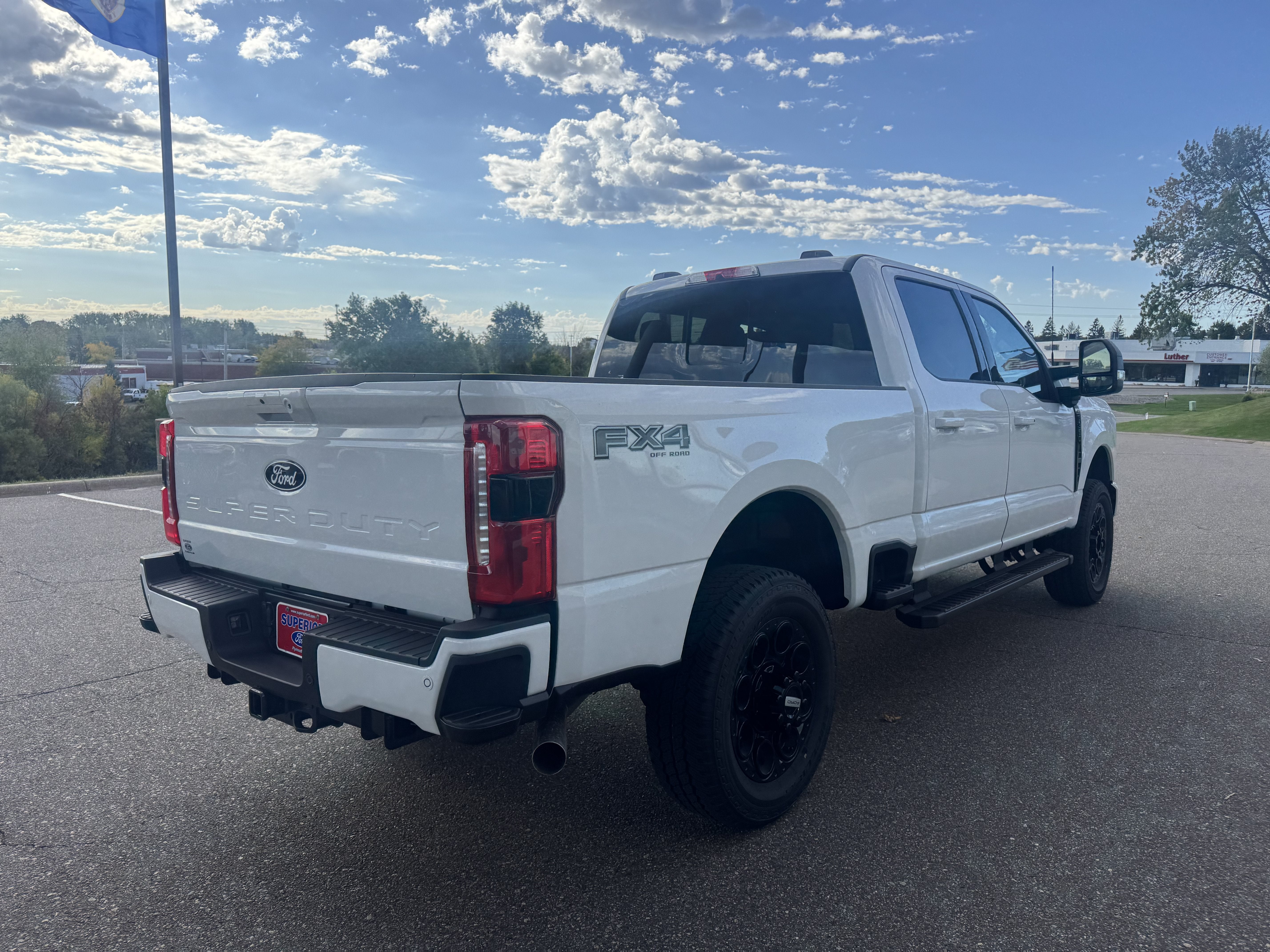 2027 Ford Super Duty F-350® XLT