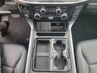 2027 Ford Super Duty F-350® Lariat®