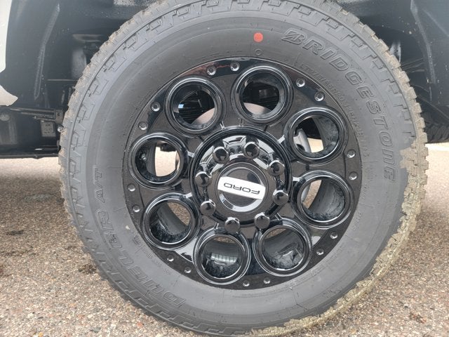2027 Ford Super Duty F-350® Lariat®