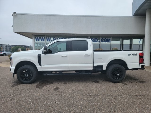 2027 Ford Super Duty F-350® Lariat®