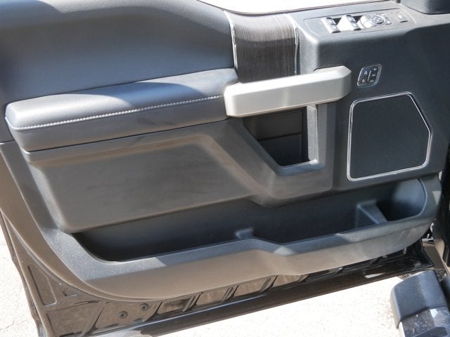 2020 Ford Super Duty F-350 SRW LARIAT 4WD Crew Cab 6.75 Box