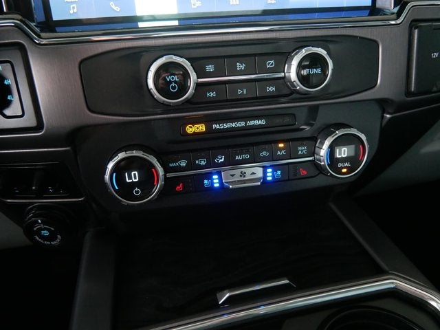 2022 Ford Super Duty F-350 SRW Limited