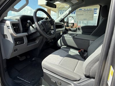 2026 Ford Super Duty F-350® XLT