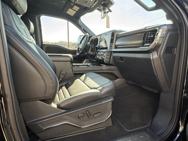 2026 Ford Super Duty F-350® Platinum®