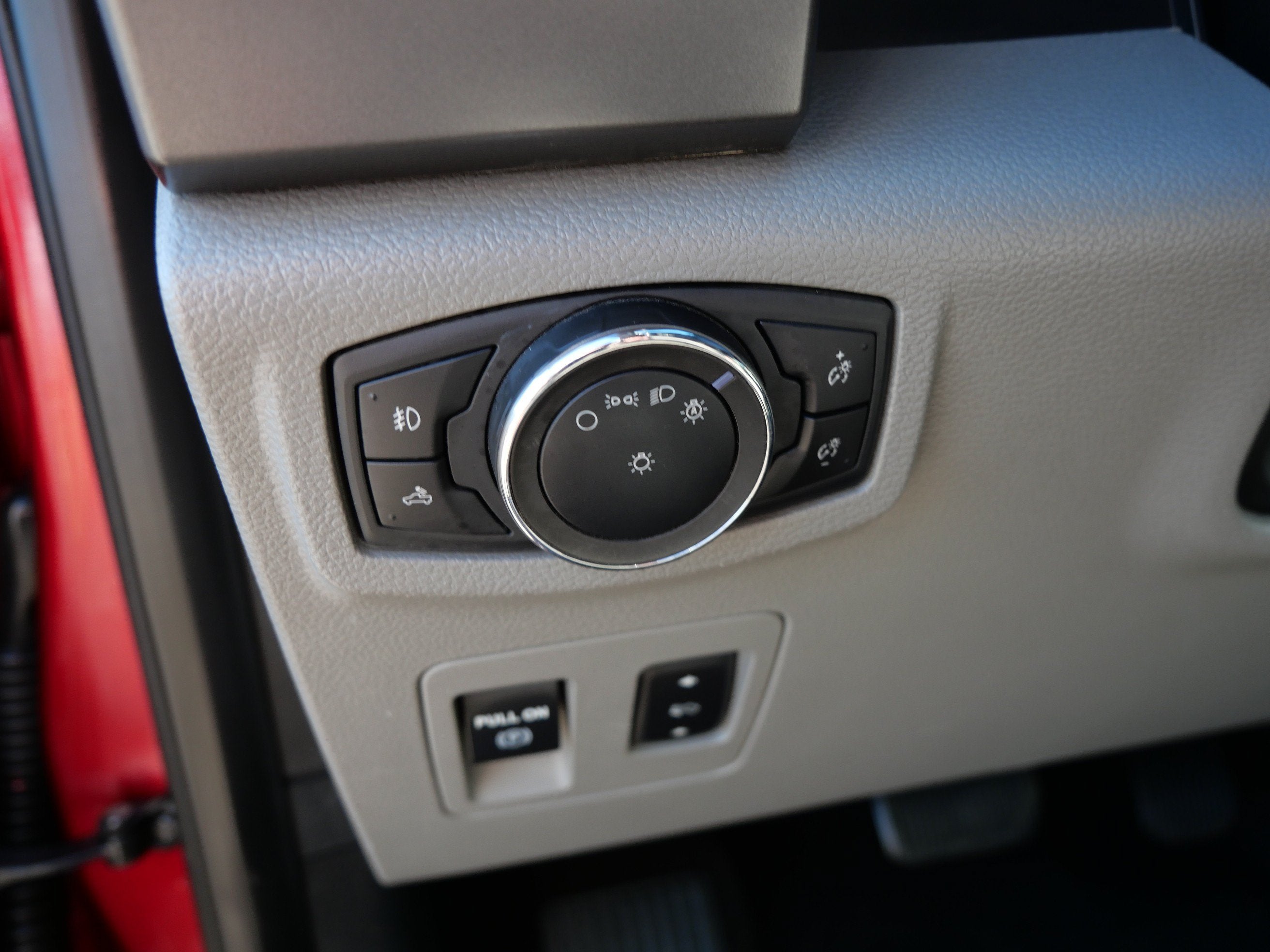 2019 Ford F-150 XLT 4WD SuperCrew 5.5 Box