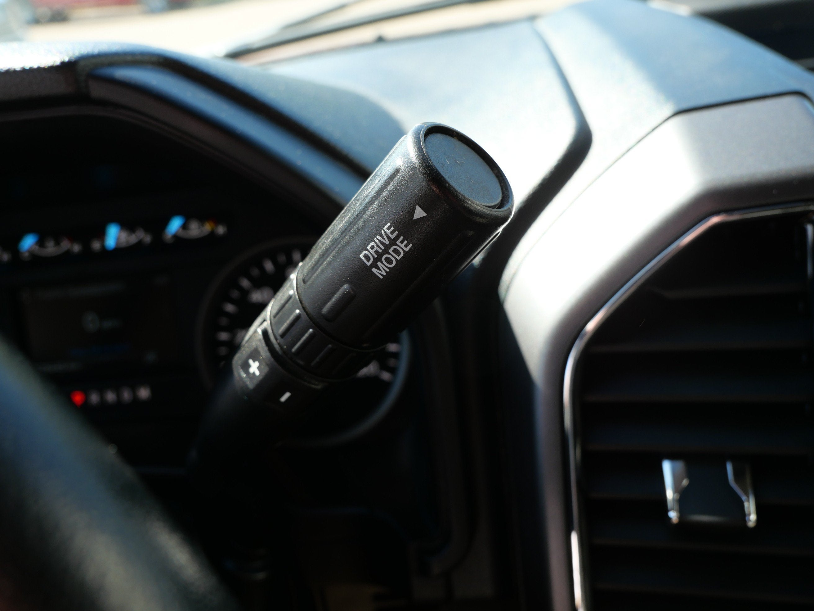 2019 Ford F-150 XLT 4WD SuperCrew 5.5 Box