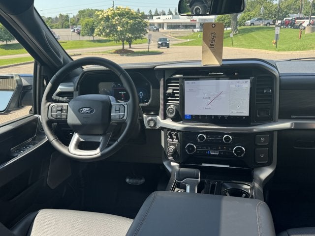 2025 Ford F-150 Lariat®