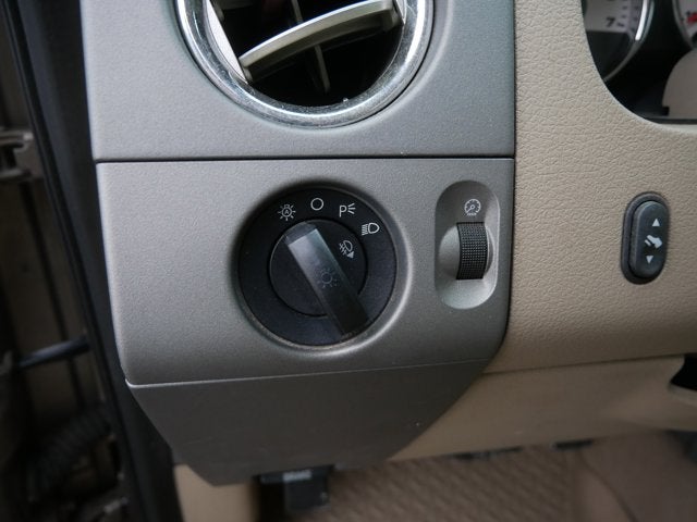 2004 Ford F-150 Lariat