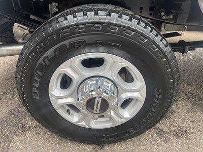 2027 Ford Super Duty F-350® XLT
