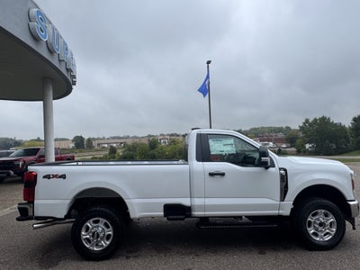 2027 Ford Super Duty F-350® XLT