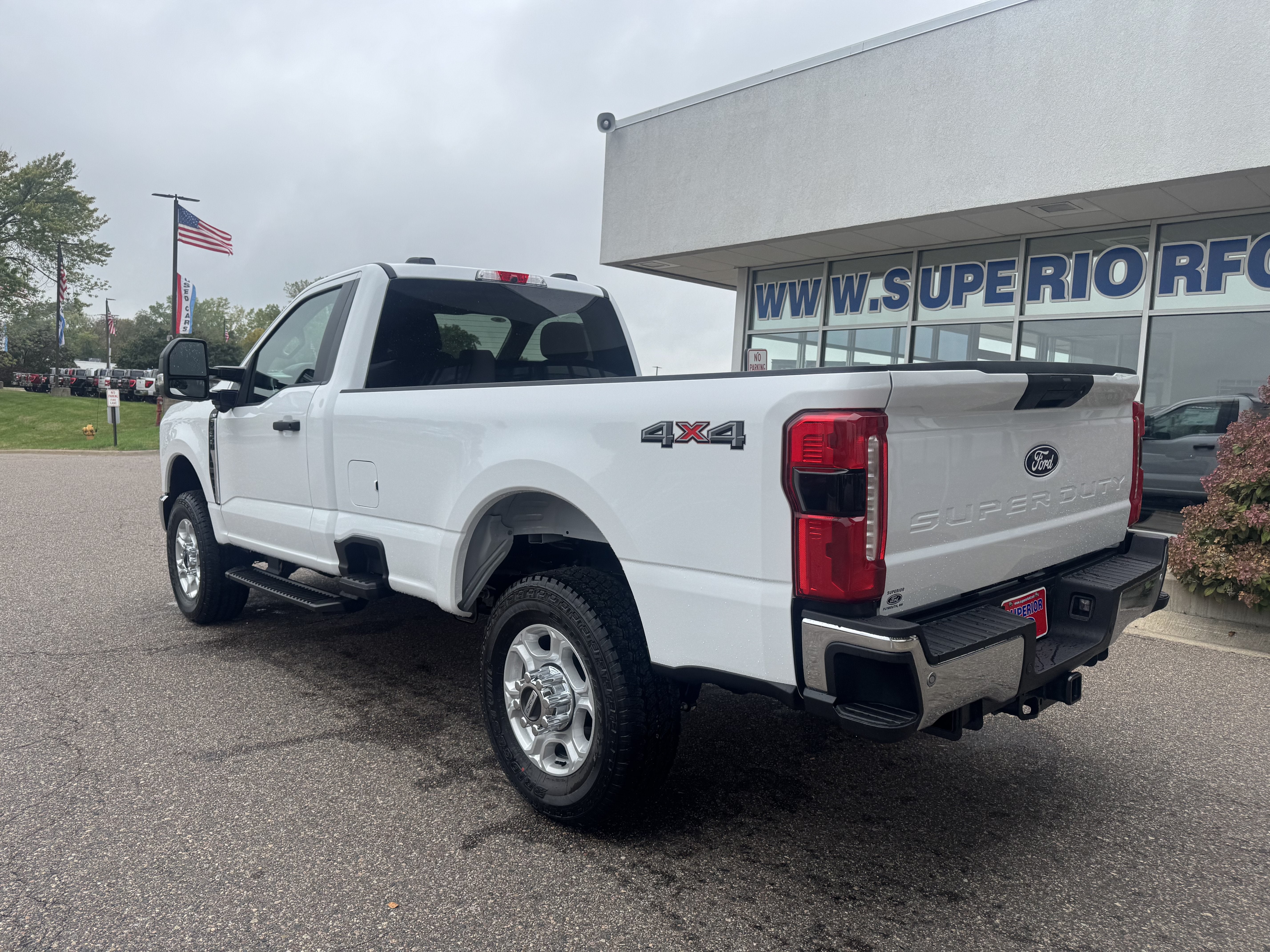 2027 Ford Super Duty F-350® XLT