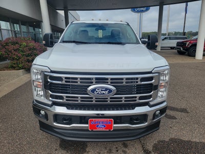 2027 Ford Super Duty F-350® XLT