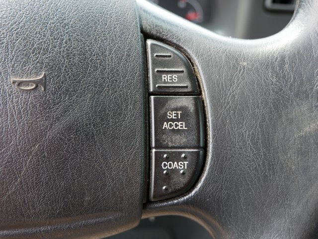 2004 Ford Super Duty F-350 SRW XLT