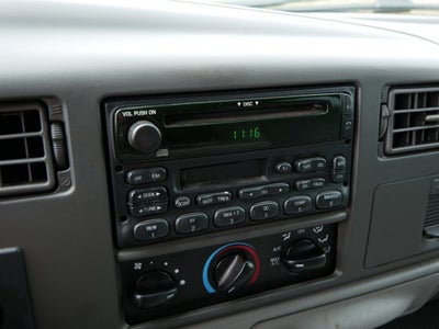 2004 Ford Super Duty F-350 SRW XLT
