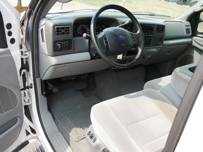 2004 Ford Super Duty F-350 SRW XLT