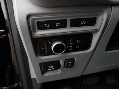 2023 Ford F-150 Lightning XLT