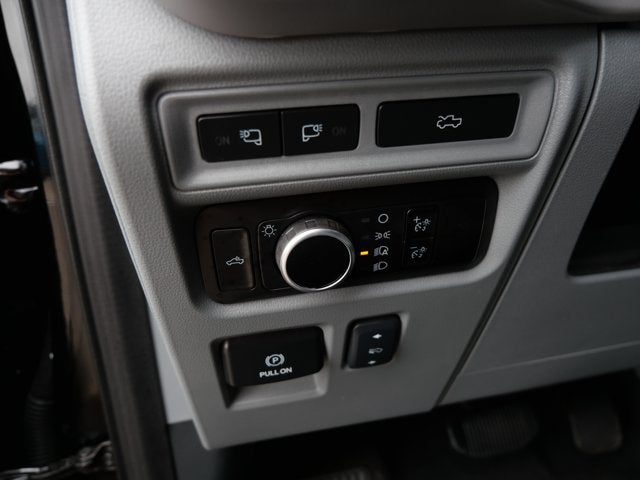 2023 Ford F-150 Lightning XLT