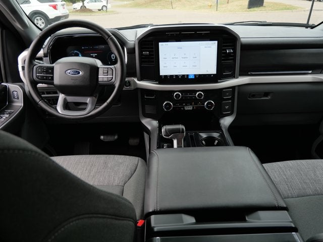 2023 Ford F-150 Lightning XLT