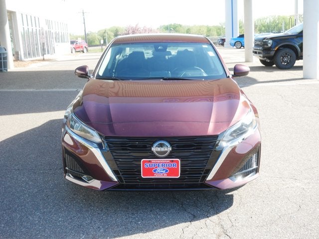 Used 2023 Nissan Altima SV with VIN 1N4BL4DV5PN324691 for sale in Plymouth, Minnesota