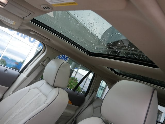 2014 Lincoln MKX Base