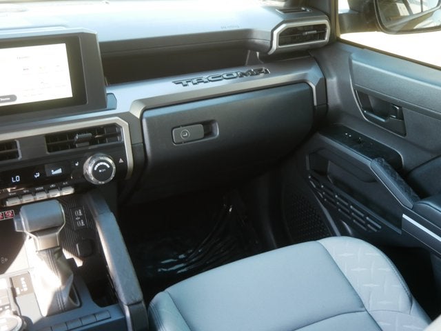 2025 Toyota Tacoma 4WD SR5