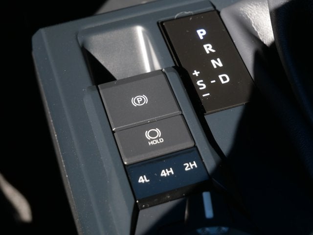 2025 Toyota Tacoma 4WD SR5
