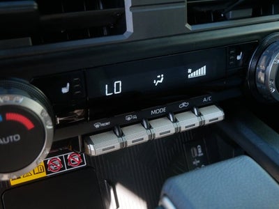 2025 Toyota Tacoma 4WD SR5