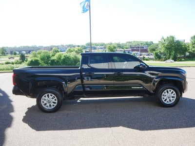 2025 Toyota Tacoma 4WD SR5