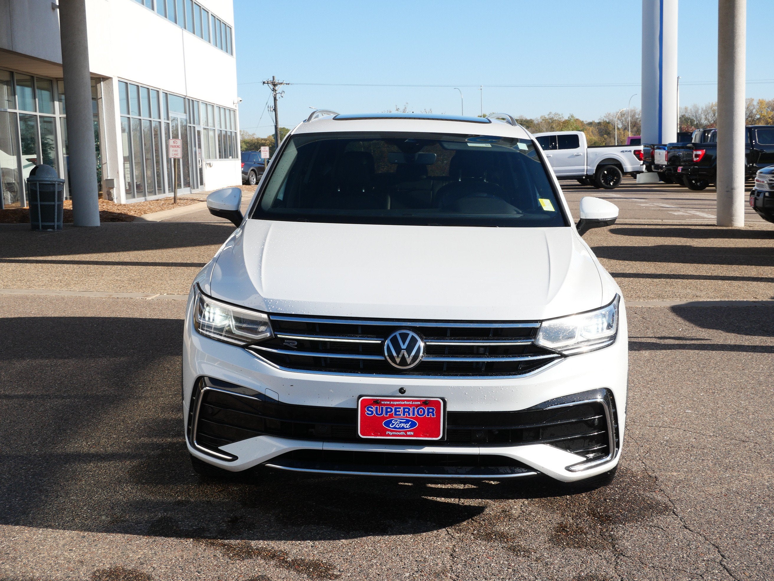 Used 2022 Volkswagen Tiguan SEL R-LINE with VIN 3VV4B7AX6NM047992 for sale in Plymouth, Minnesota
