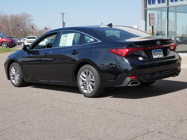 Used 2019 Toyota Avalon XLE with VIN 4T1BZ1FB4KU035029 for sale in Plymouth, Minnesota